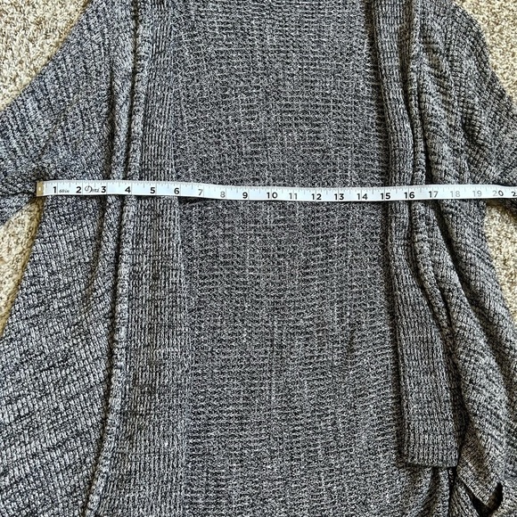 Urban Outfitters Silence + Noise Black Grey White Oversized Cardigan Medium - Picture 7 of 7